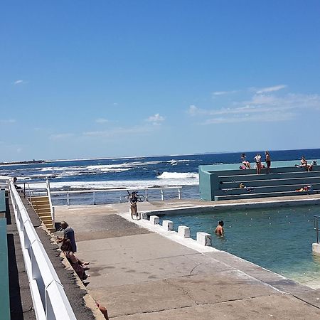Arena Luxury Beachfront Apartment Newcastle Kültér fotó