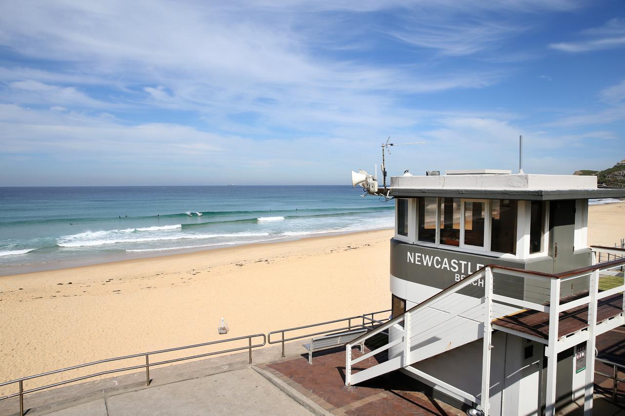 Arena Luxury Beachfront Apartment Newcastle Kültér fotó