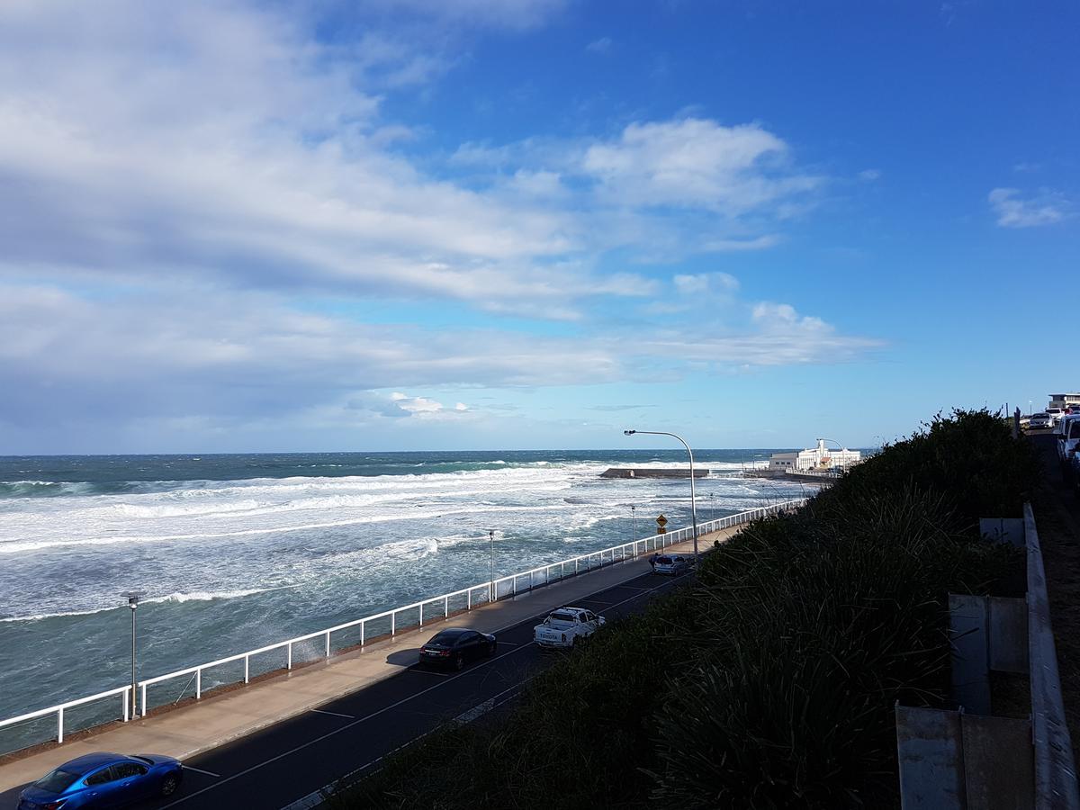 Arena Luxury Beachfront Apartment Newcastle Kültér fotó